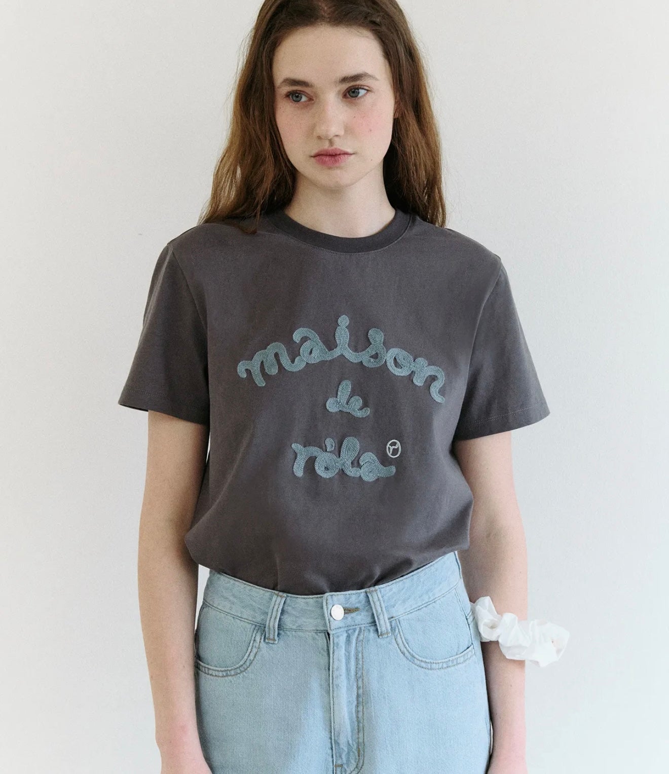 [ROLAROLA] MAISON DE ROLA EMBROIDERY T-SHIRT