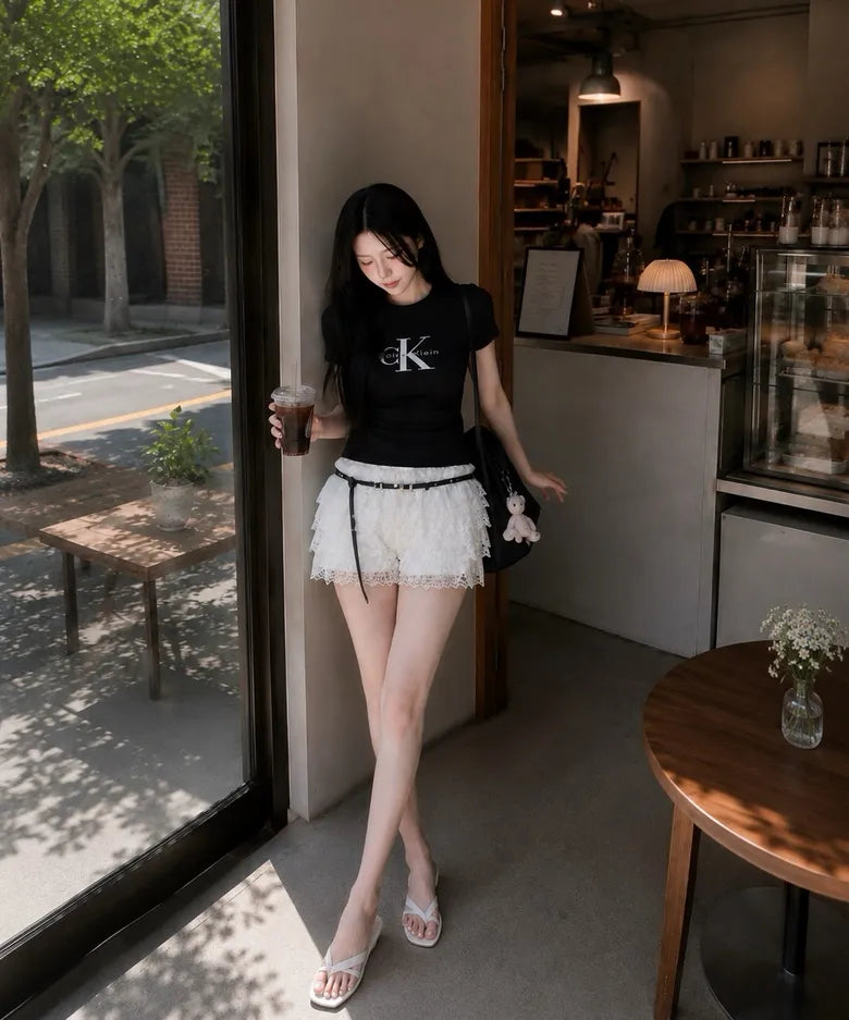 [Calvin Klein] Women’s Monogram Logo Short Sleeve T-Shirt (Black)